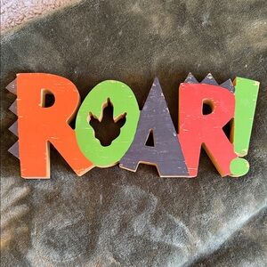 Colorful ROAR Wall Decor